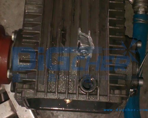 國產(chǎn)高壓清洗機高壓泵體損壞
